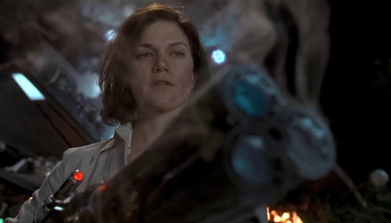 Of course, I had to include one image of a woman (Linda Fiorentino) with a giant gun too, though it’s the only scene where she gets to hold one.